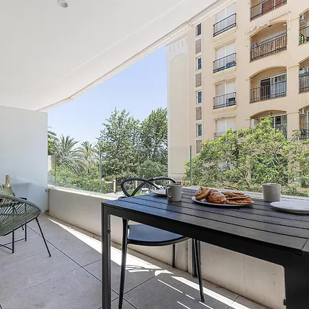 Apartment Stylish 2 Bedroom In Old Town Estepona