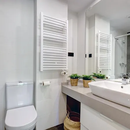 Stylish 2 Bedroom In Old Town * Estepona