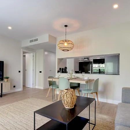 Apartment Stylish 2 Bedroom In Old Town Estepona